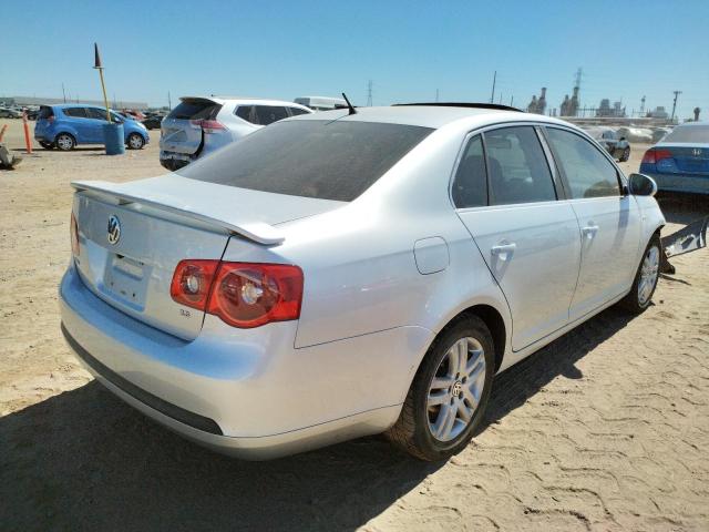 Photo 4 from auction – 2007 VOLKSWAGEN JETTA WOLF with VIN 3VWEF71K97M122390