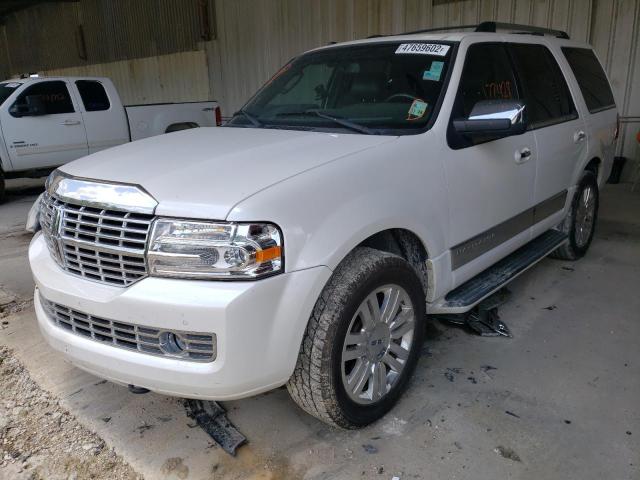 Photo 2 from auction – 2011 LINCOLN NAVIGATOR with VIN 5LMJJ2H58BEJ02707