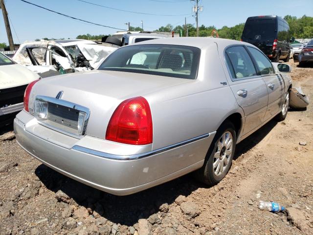 Photo 4 from auction – 2011 LINCOLN TOWN CAR S with VIN 2LNBL8CV5BX762424