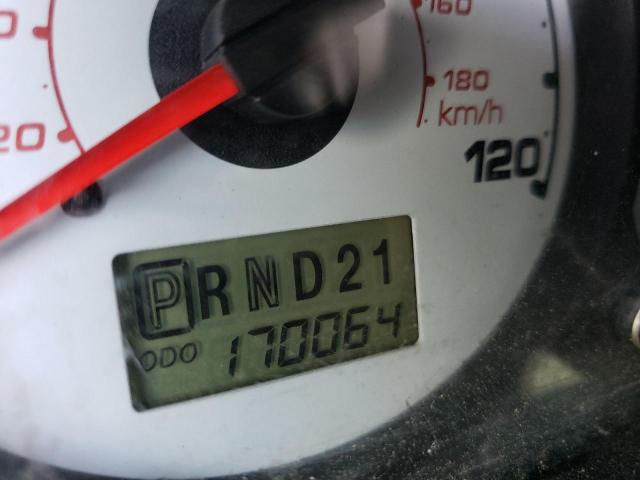 Photo 8 from auction – 2002 FORD ESCAPE XLT with VIN 1FMYU04182KB56865