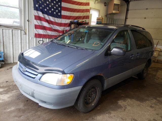 Photo 2 from auction – 2001 TOYOTA SIENNA LE with VIN 4T3ZF13C41U410119
