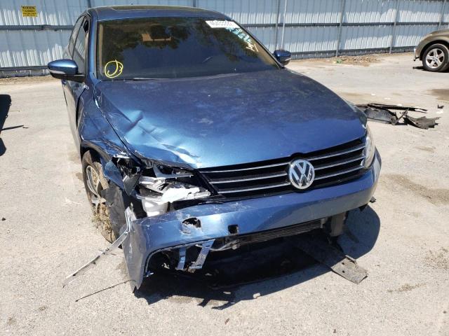 Photo 9 from auction – 2017 VOLKSWAGEN JETTA SE with VIN 3VWDB7AJ6HM249985