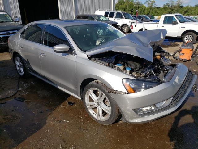VOLKSWAGEN PASSAT SE 2013 with VIN 1VWBM7A34DC012796 - Photo from auction
