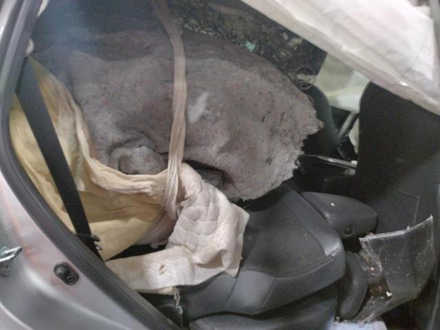 Photo 6 from auction – 2015 TOYOTA RAV4 LE with VIN JTMBFREV1FJ047833