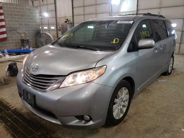 Photo 2 from auction – 2015 TOYOTA SIENNA XLE with VIN 5TDDK3DC8FS127280