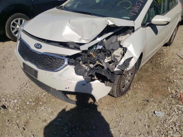 Photo 9 from auction – 2015 KIA FORTE LX with VIN KNAFK4A69F5360889