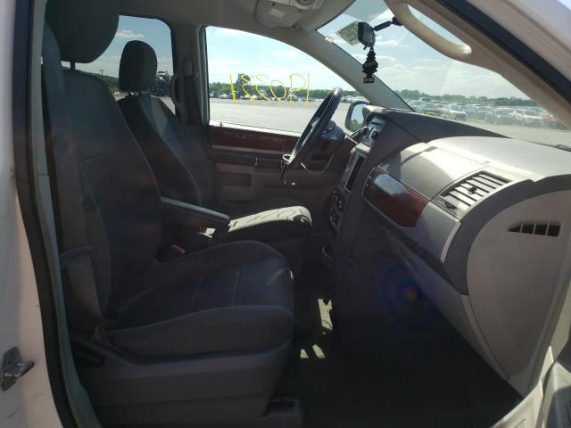 Photo 5 from auction – 2009 CHRYSLER TOWN & COU with VIN 2A8HR54119R584817