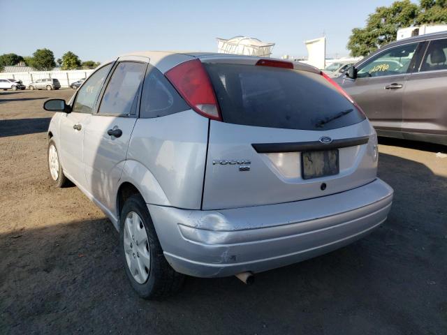 Фото 3 с аукциона – 2005 FORD FOCUS с VIN 3FAFP37NX5R126453