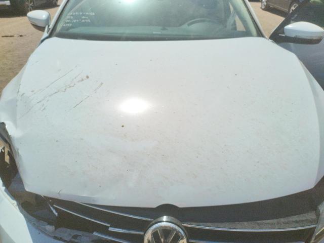 Photo 7 from auction – 2017 VOLKSWAGEN JETTA SEL with VIN 3VWL17AJ3HM376353
