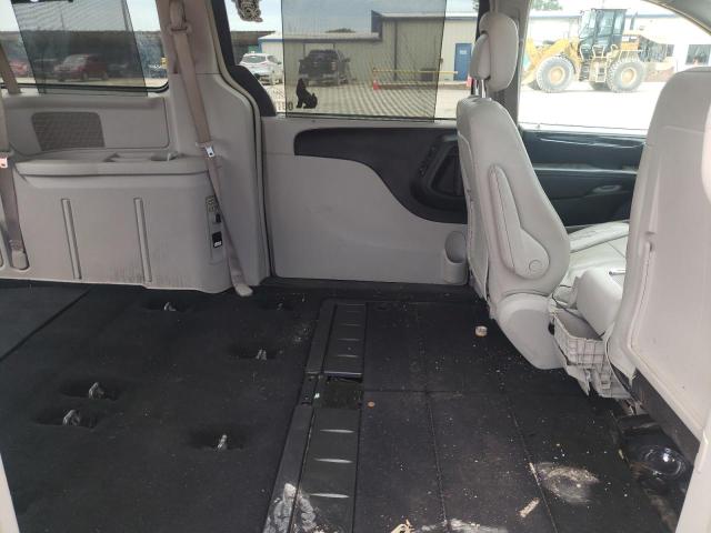 Photo 6 from auction – 2012 CHRYSLER TOWN & COU with VIN 2C4RC1CG0CR356312
