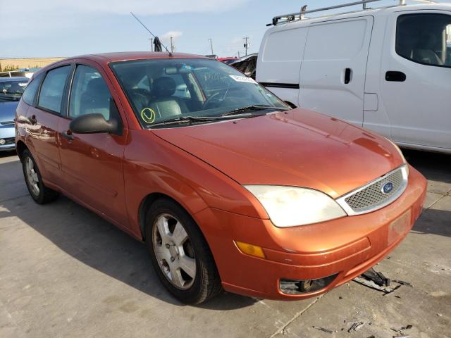 FORD FOCUS ZX5 2005 with VIN 3FAFP37NX5R133354 - Photo from auction