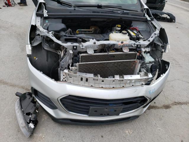 Photo 9 from auction – 2018 CHEVROLET TRAX LS with VIN KL7CJKSB5JB577677