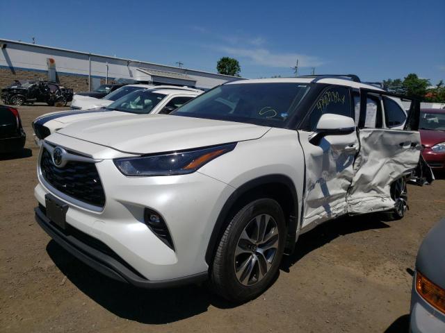 Photo 2 from auction – 2021 TOYOTA HIGHLANDER with VIN 5TDGZRBH4MS126151