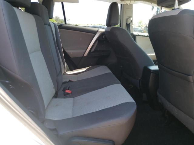 Photo 6 from auction – 2015 TOYOTA RAV4 LE with VIN 2T3BFREV0FW260757