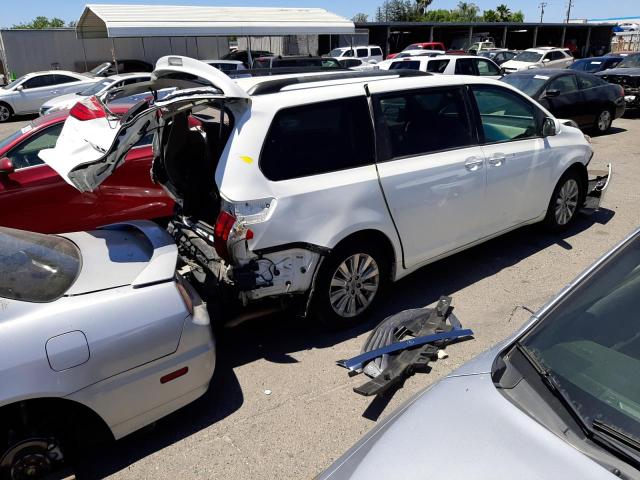Photo 9 from auction – 2015 TOYOTA SIENNA XLE with VIN 5TDDK3DC2FS117845