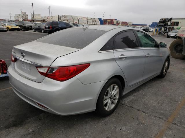 Photo 4 from auction – 2011 HYUNDAI SONATA GLS with VIN 5NPEB4AC1BH200343