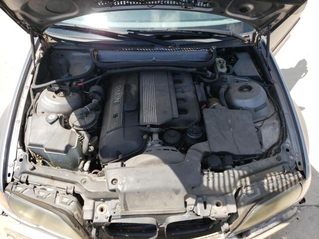 Photo 7 from auction – 2004 BMW 325 IT with VIN WBAEN33474PC13080