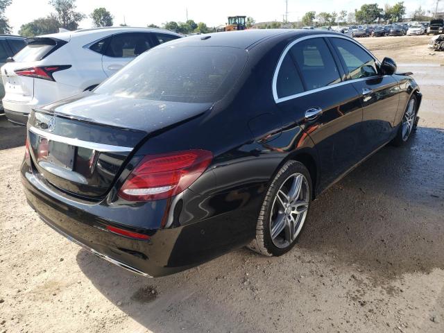 Photo 4 from auction – 2017 MERCEDES-BENZ E 300 with VIN WDDZF4JB9HA105967