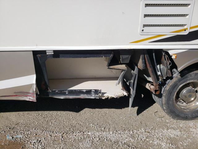Photo 9 from auction – 2005 BOUN MOTORHOME with VIN 5B4MP67G853400810