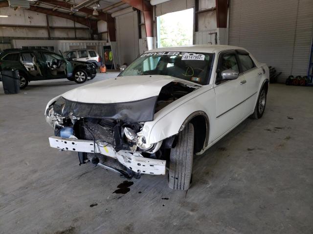 Photo 2 from auction – 2009 CHRYSLER 300 LIMITE with VIN 2C3KA33V99H590923