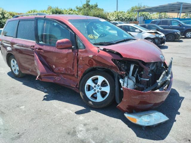 Photo 9 from auction – 2014 TOYOTA SIENNA LE with VIN 5TDKK3DC4ES454457