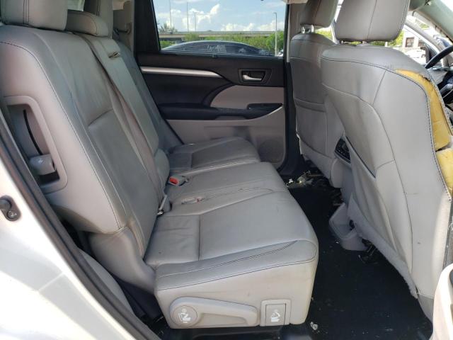 Photo 6 from auction – 2015 TOYOTA HIGHLANDER with VIN 5TDJKRFHXFS219960