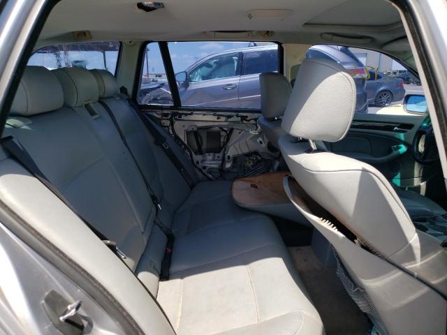 Photo 6 from auction – 2004 BMW 325 IT with VIN WBAEN33474PC13080