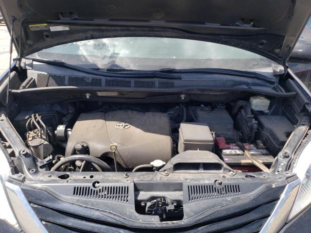 Photo 7 from auction – 2017 TOYOTA SIENNA LE with VIN 5TDJZ3DC0HS151283