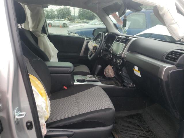 Photo 5 from auction – 2020 TOYOTA 4RUNNER SR with VIN JTEZU5JR0L5223809