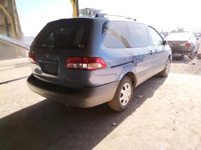 Photo 4 from auction – 2002 TOYOTA SIENNA CE with VIN 4T3ZF19C32U503321