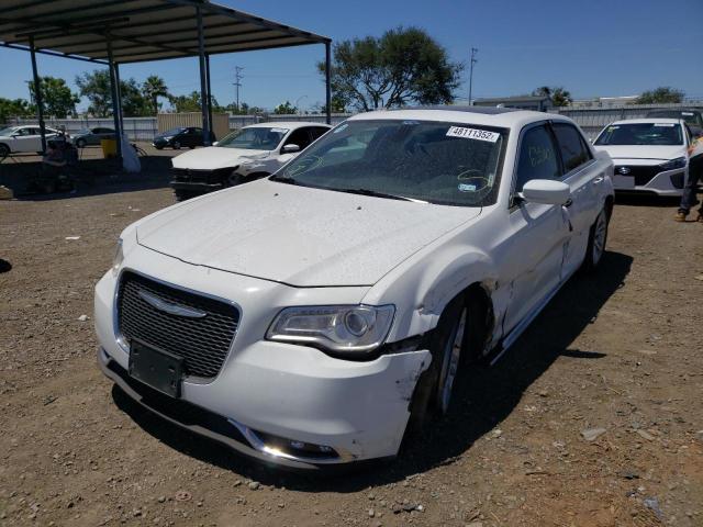 Photo 2 from auction – 2017 CHRYSLER 300 LIMITE with VIN 2C3CCAAG1HH538658