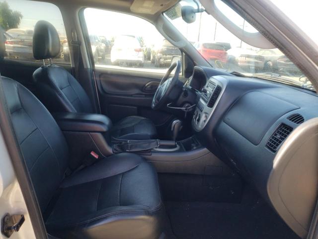 Photo 5 from auction – 2005 FORD ESCAPE LIM with VIN 1FMYU04185KC79943