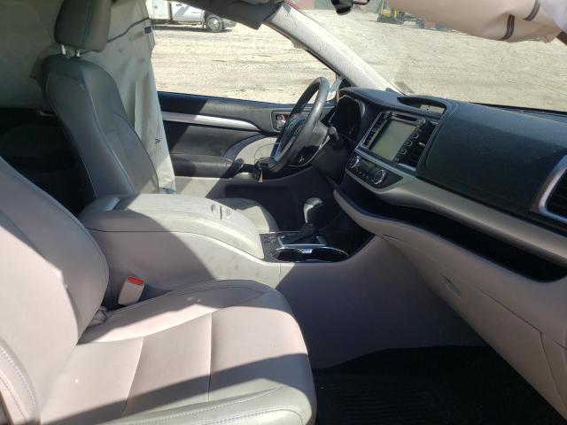 Photo 5 from auction – 2016 TOYOTA HIGHLANDER with VIN 5TDJKRFH0GS258252