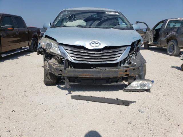 Photo 9 from auction – 2016 TOYOTA SIENNA XLE with VIN 5TDYK3DCXGS690690