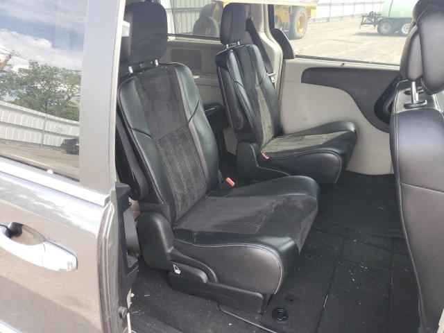 Photo 6 from auction – 2014 CHRYSLER TOWN & COU with VIN 2C4RC1CG3ER454530