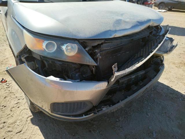 Photo 9 from auction – 2011 KIA SORENTO BA with VIN 5XYKTDA21BG103691