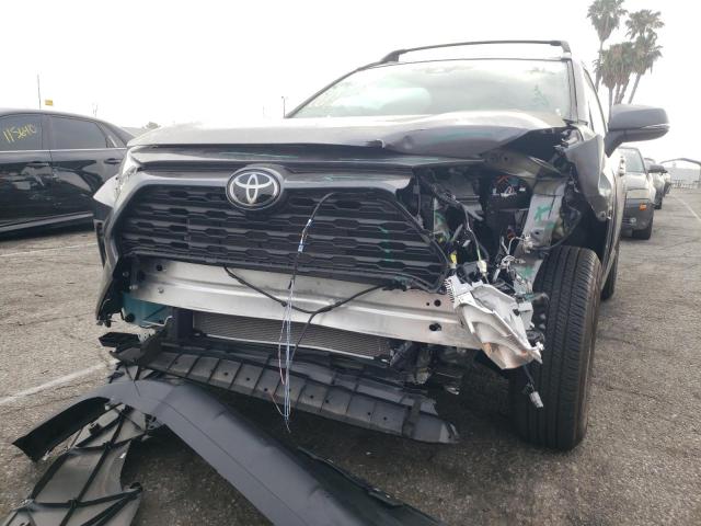 Photo 9 from auction – 2021 TOYOTA RAV4 XLE with VIN 2T3W1RFVXMC152658