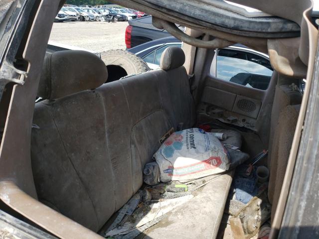 Photo 6 from auction – 2000 CHEVROLET SILVERADO with VIN 2GCEC19T9Y1153279