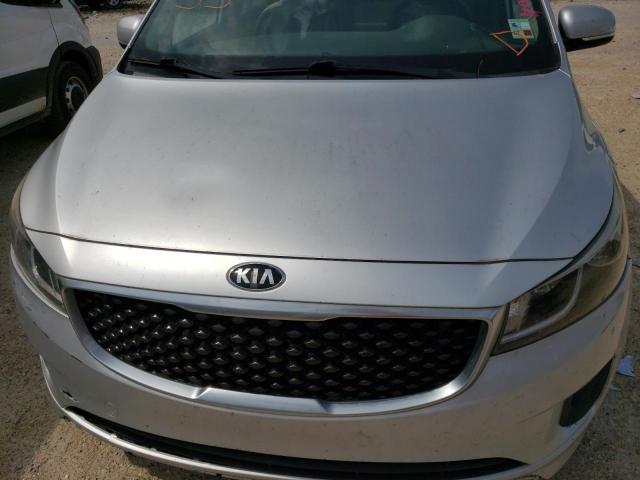 Photo 9 from auction – 2015 KIA SEDONA L with VIN KNDMA5C15F6080594