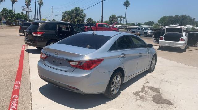 Photo 4 from auction – 2012 HYUNDAI SONATA GLS with VIN 5NPEB4AC1CH365004