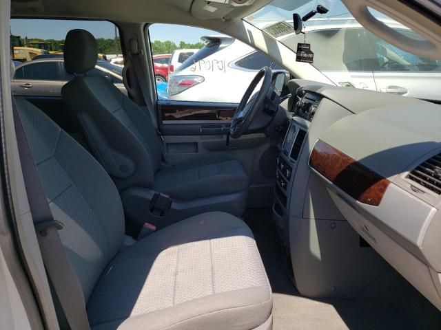 Photo 5 from auction – 2010 CHRYSLER TOWN & COU with VIN 2A4RR5D13AR204239