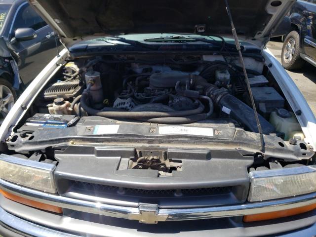 Photo 7 from auction – 2000 CHEVROLET BLAZER with VIN 1GNDT13W2YK294457