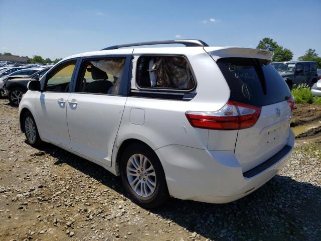 Photo 3 from auction – 2015 TOYOTA SIENNA XLE with VIN 5TDYK3DC1FS580917