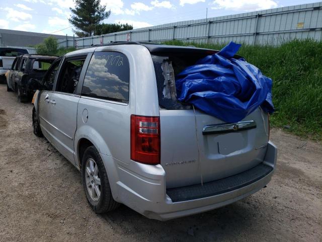 Photo 3 from auction – 2010 CHRYSLER TOWN & COU with VIN 2A4RR5D1XAR357880