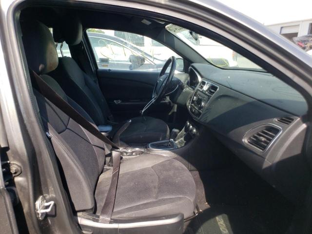 Photo 5 from auction – 2013 CHRYSLER 200 TOURIN with VIN 1C3CCBBB0DN695981