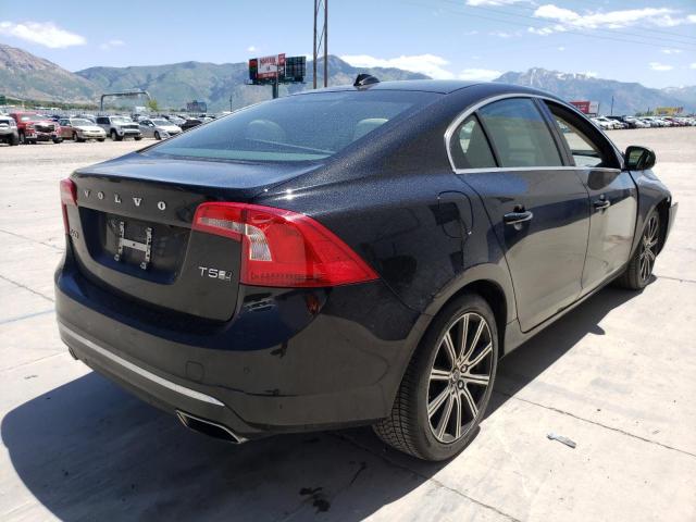 Photo 4 from auction – 2017 VOLVO S60 PLATIN with VIN LYV402TM7HB145773