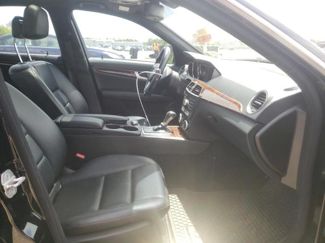 Photo 5 from auction – 2012 MERCEDES-BENZ C300 with VIN WDDGF8BB4CR191275