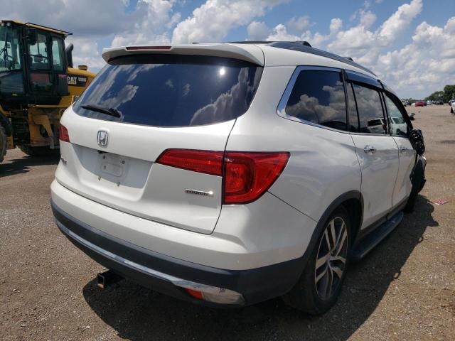 Photo 4 from auction – 2017 HONDA PILOT TOUR with VIN 5FNYF5H96HB032661