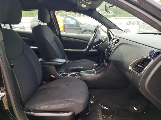 Photo 5 from auction – 2013 CHRYSLER 200 TOURIN with VIN 1C3CCBBG6DN558233