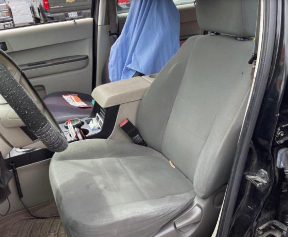 Photo 5 from auction – 2012 FORD ESCAPE XLS with VIN 1FMCU9C7XCKA31954
